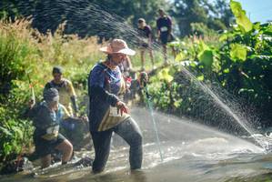 BIB: 
                            <button type="button" onclick="openModal(19337896)" class="btn btn-primary btn-sm float-right btn-popup" data-toggle="modal" data-target=".modal-high-quality">
                        <i class="fas fa-shopping-cart"></i> Add to Cart
                    </button>
                                            <button type="button" onclick="isThisMe(19337896, true)" class="btn btn-success btn-sm float-right btn-popup btn-isme hidden" data-toggle="tooltip" data-placement="bottom" title="นี่คือรูปของคุณใช่ไหม คลิกที่นี่เพื่อเอาเข้าอัลบั้ม">
                        <i class="fas fa-plus"></i> Add to album
                    </button>
                    <button type="button" onclick="isThisMe(19337896, false)" class="btn btn-warning btn-sm float-right btn-popup btn-isnotme hidden">
                        <i class="fas fa-ban"></i> Remove from album
                    </button>